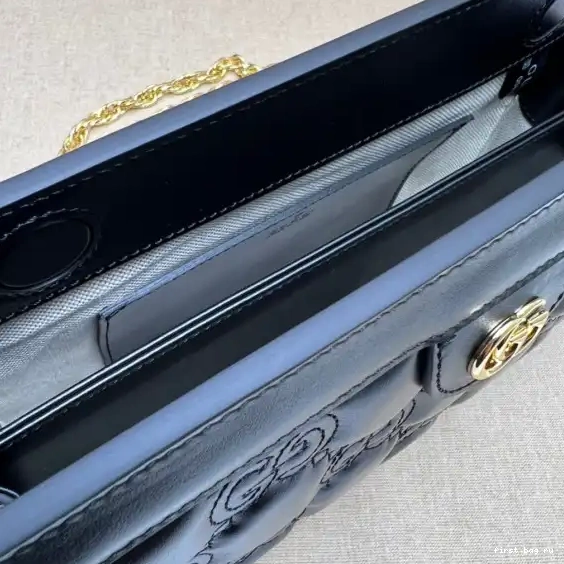Firstbag ru shoulder matelassé GUCCI leather GG bag 0615